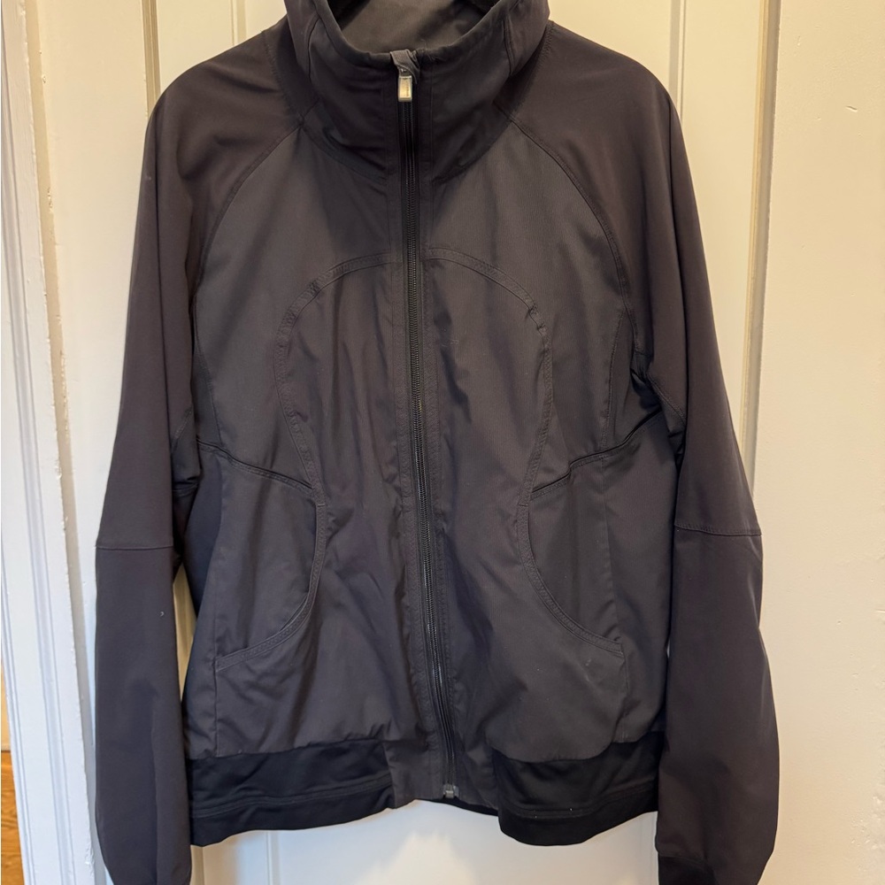Lululemon Men’s Black Zip-Up Jacket